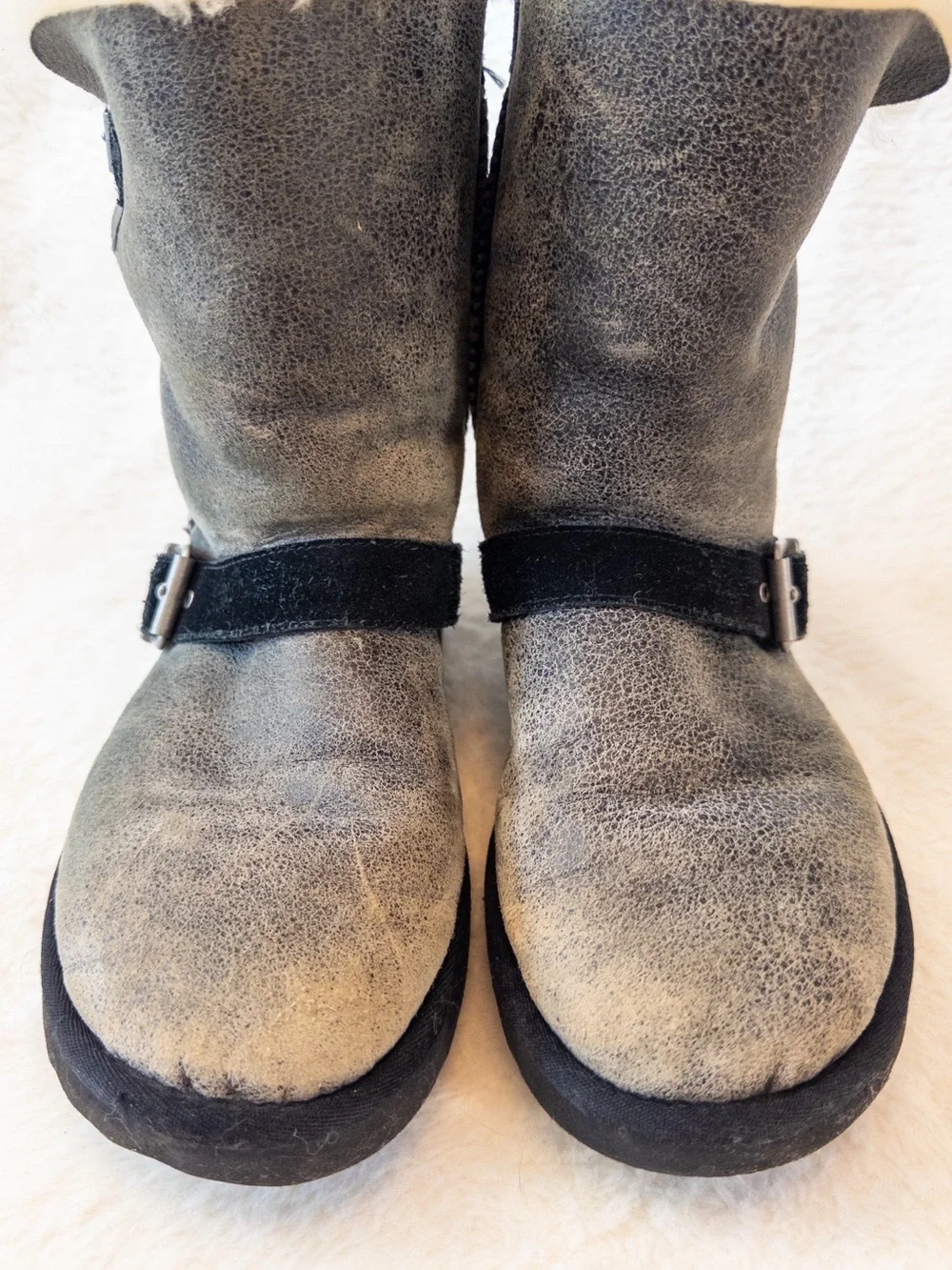 UGG Grey/Black Buckle Boots – Size 8, Gently Used 🐾
